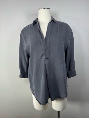 Zara Woman Small Gray Chambray
Denim Tencel 3/4 Sleeve Shirt
Office Small